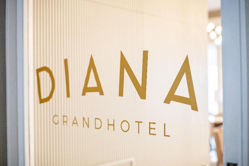 Diana Grand Hotel Аласио Екстериор снимка