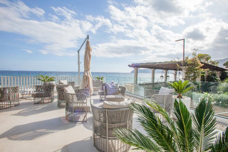 Diana Grand Hotel Аласио Екстериор снимка