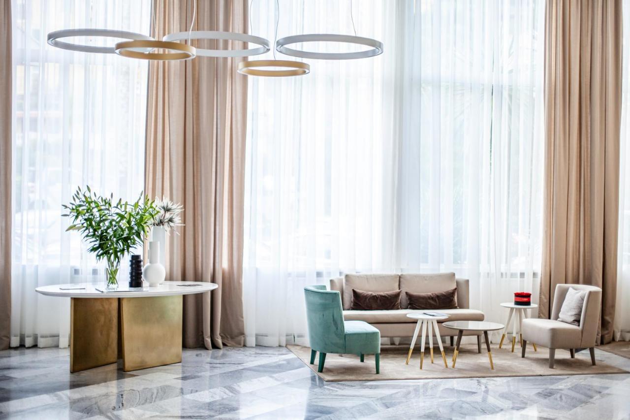 Diana Grand Hotel Аласио Екстериор снимка