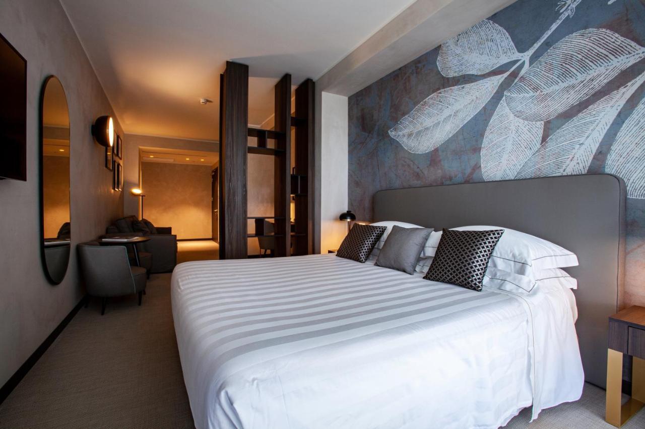 Diana Grand Hotel Аласио Екстериор снимка