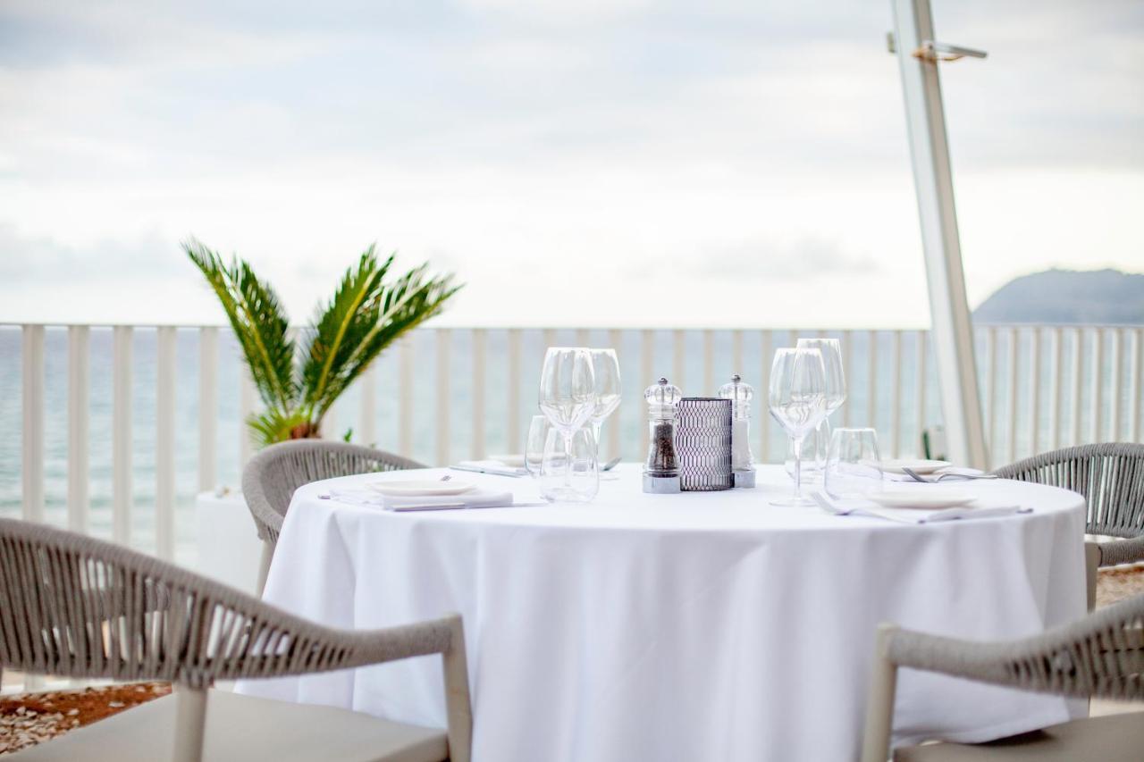 Diana Grand Hotel Аласио Екстериор снимка